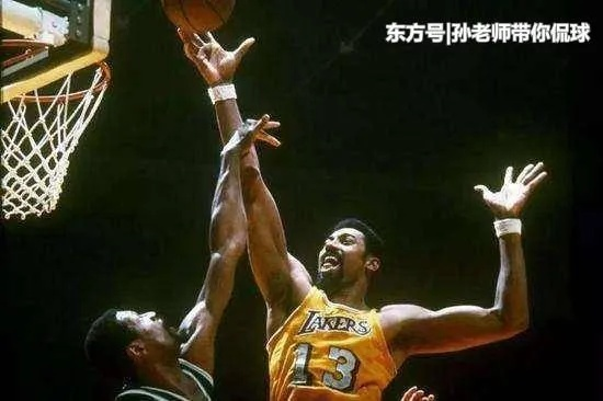 NBA历史上最具代表性的勾手高手是谁？-第2张图片-www.211178.com_果博福布斯